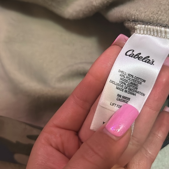 Cabelas Camouflage Hoodie - Green and Purple - Picture 5 of 6